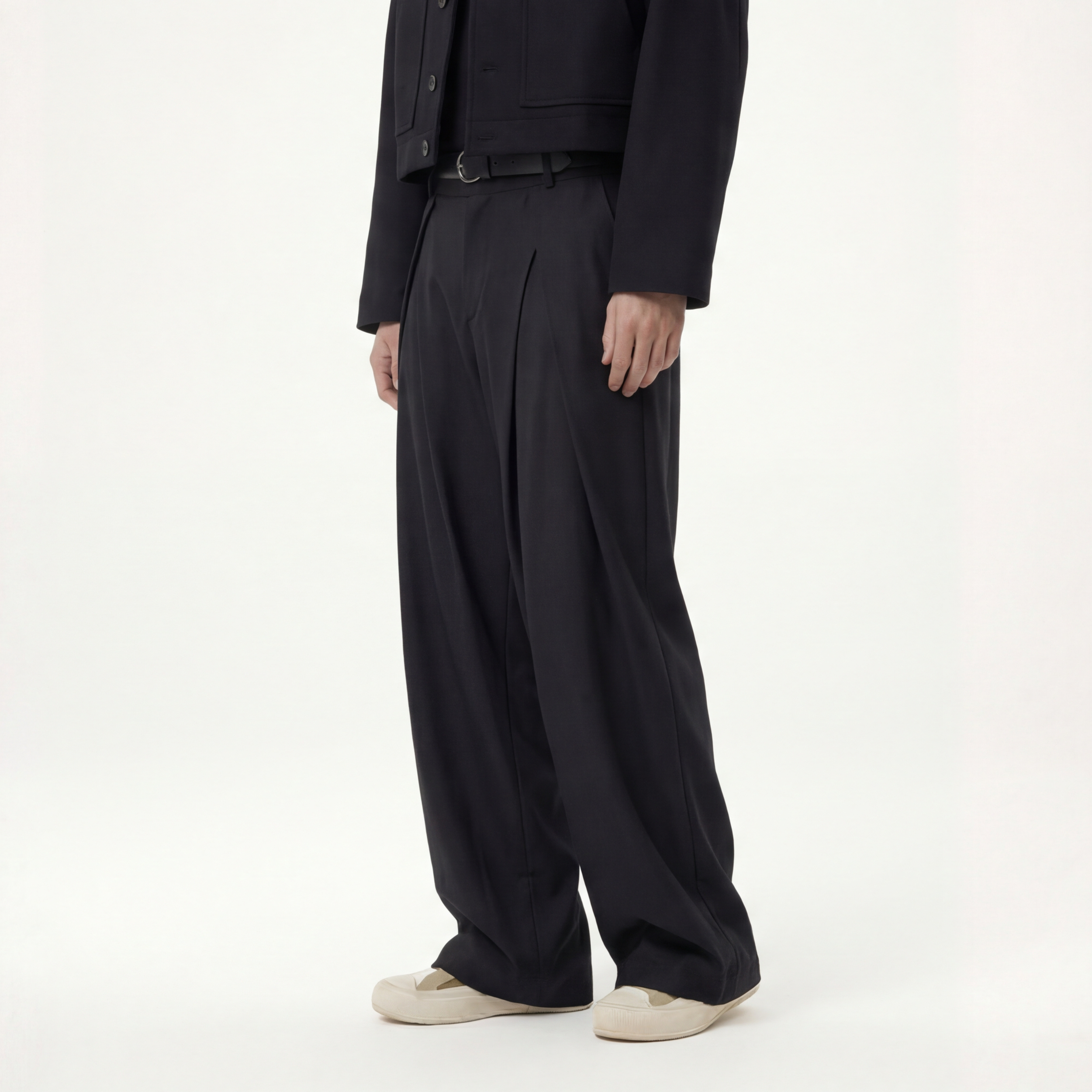Double-Pleat Trousers (Black)