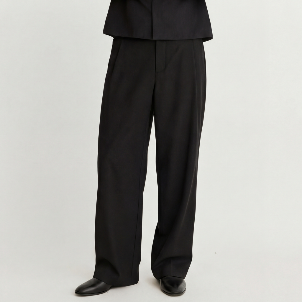 Relaxed Fit Pleated Trousers