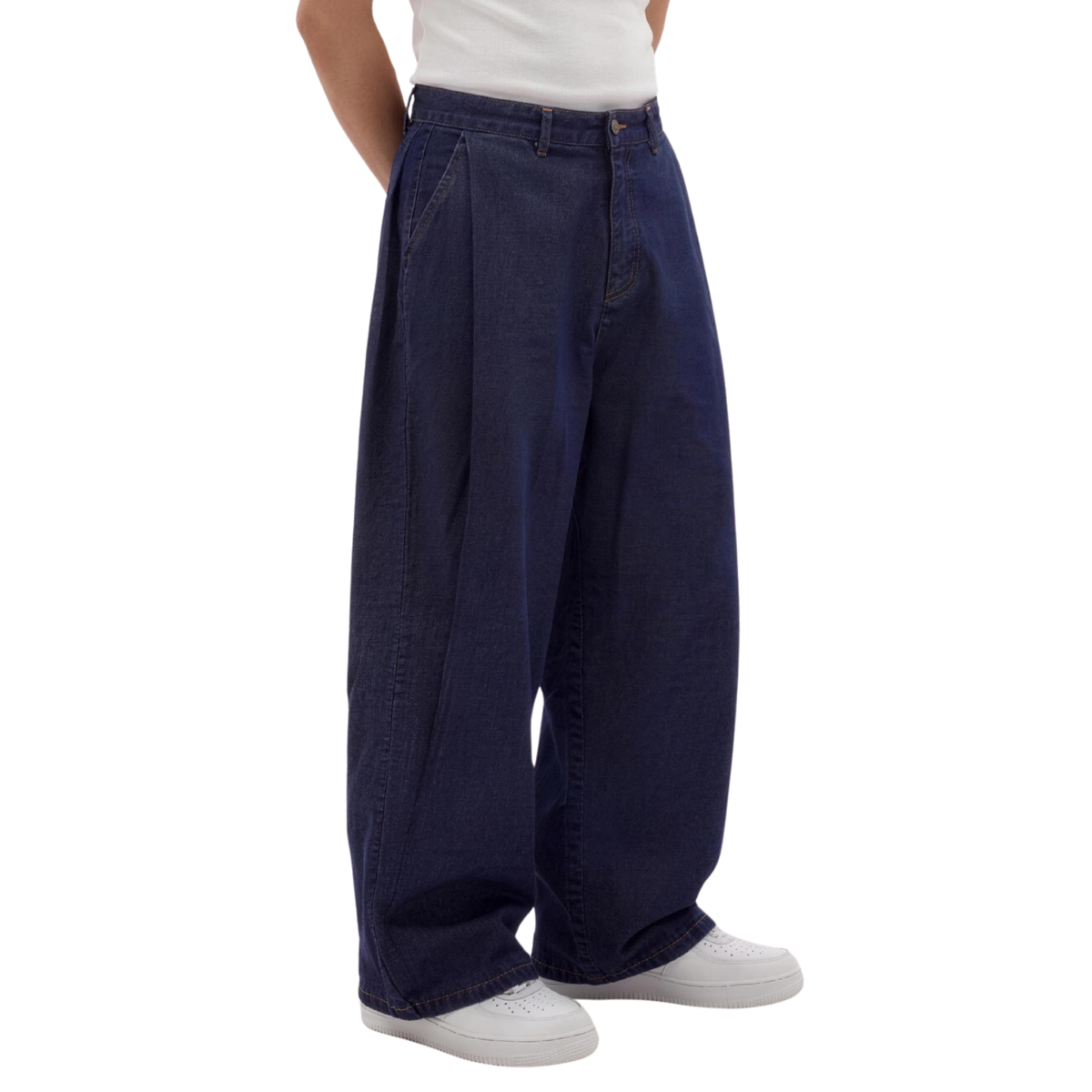 Two Tuck Pants in Denim (Dark Blue)