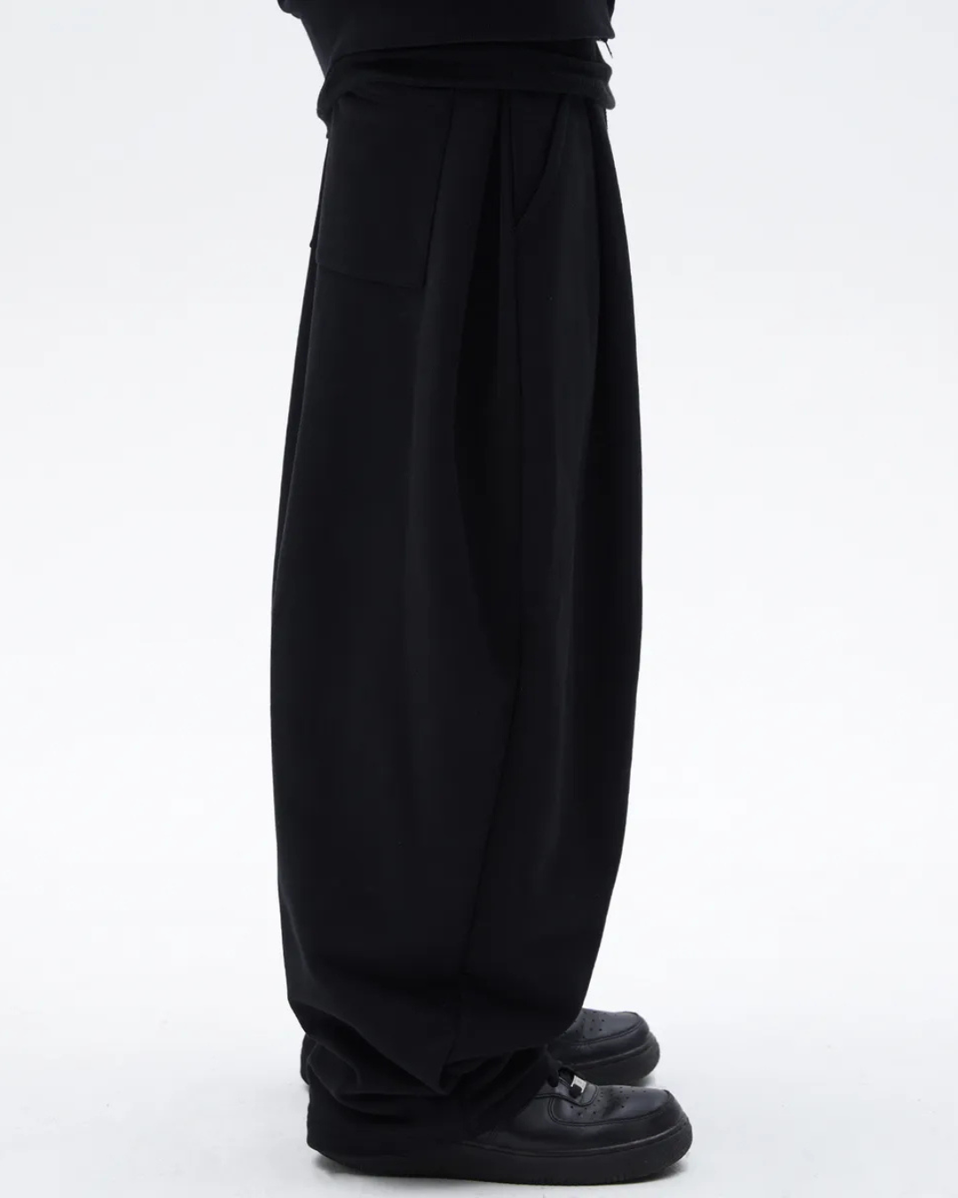 Two Tuck Pants (Black)