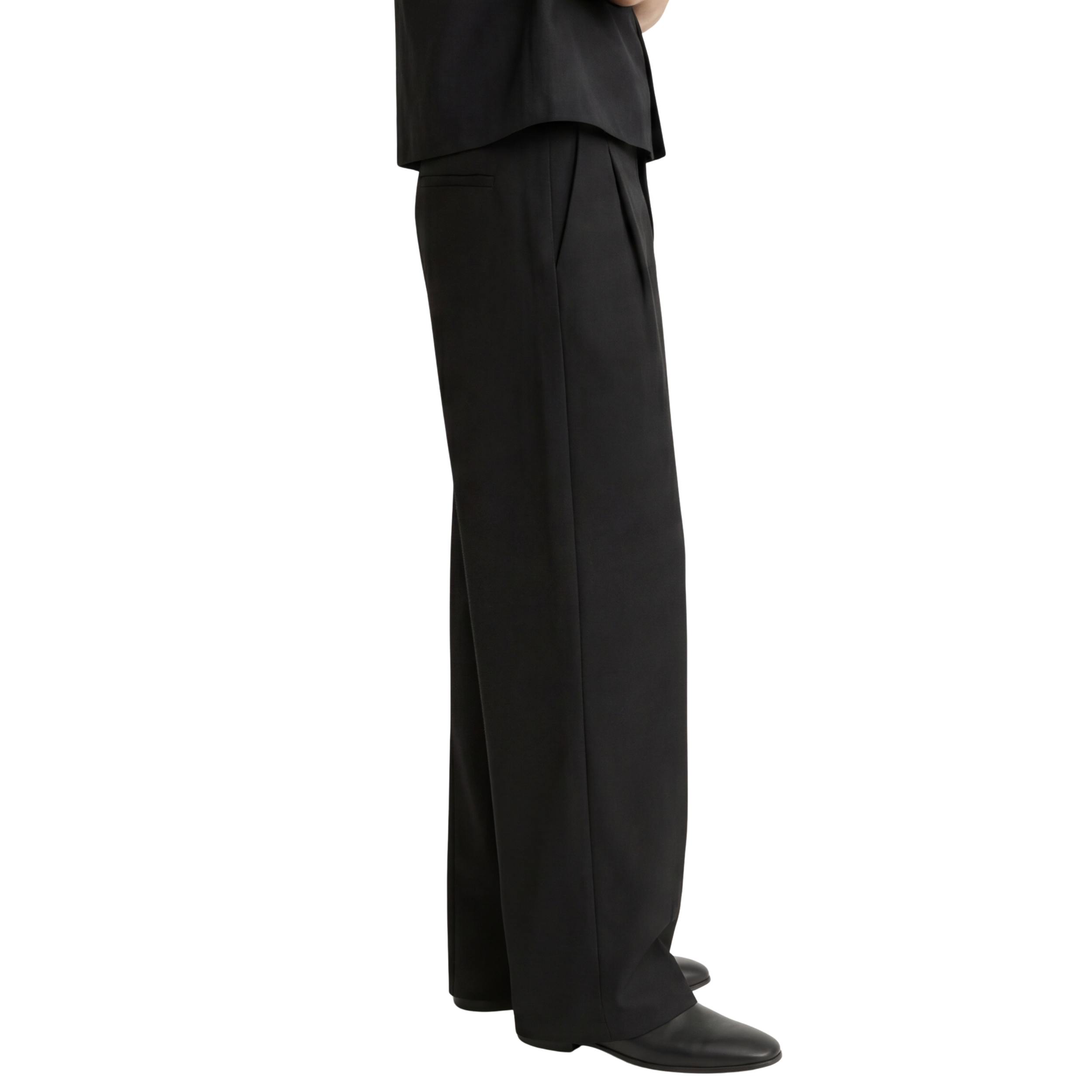 Relaxed Fit Pleated Trousers