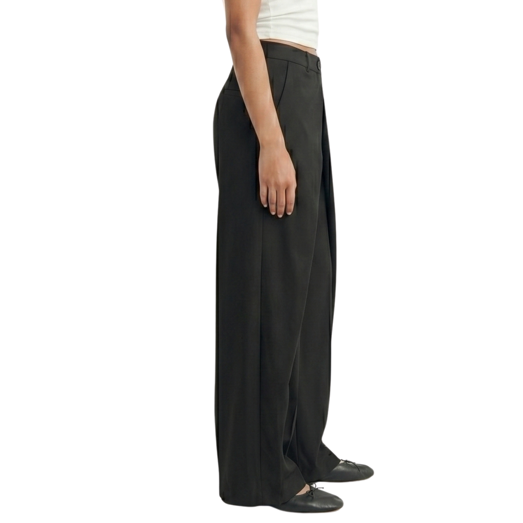 Pleated Flow Trousers