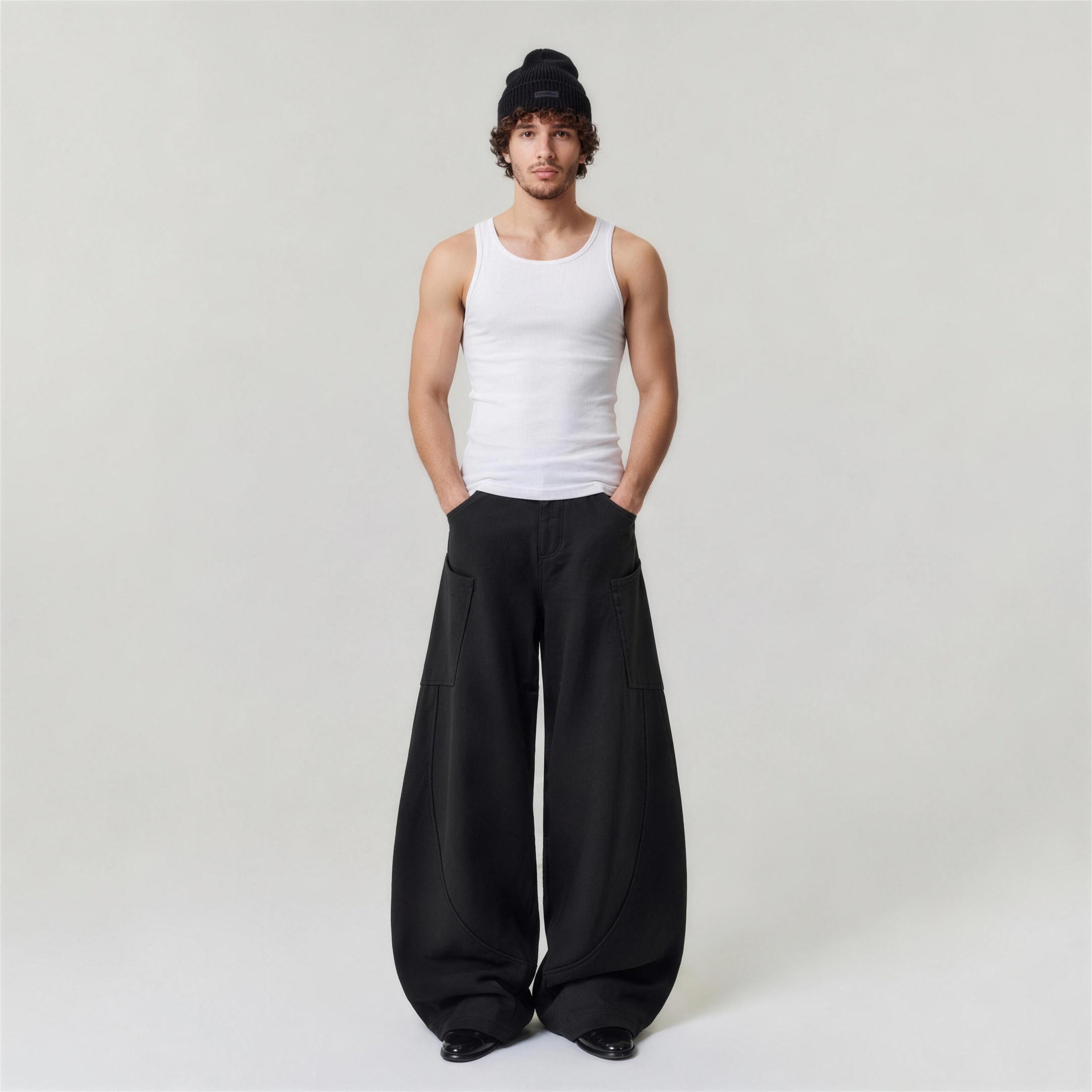 THE SILHOUETTE SWEATPANTS (Black)